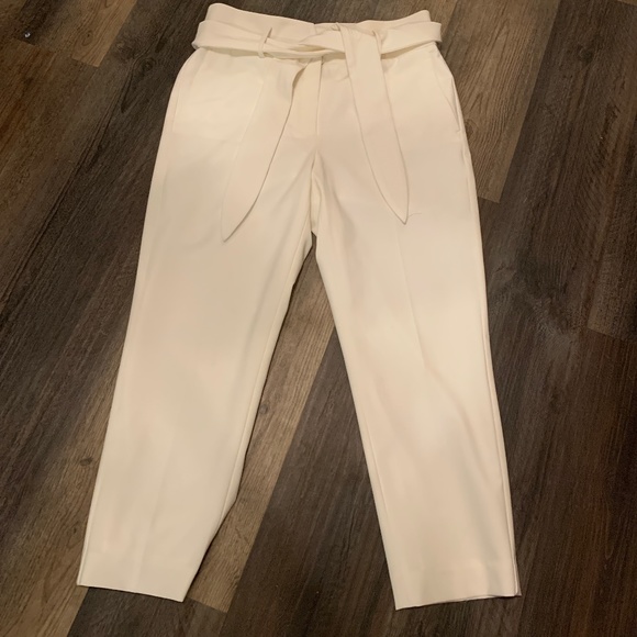 DKNY cream belted cropped pants. Worn twice. 99 retail‎ - Picture 1 of 5